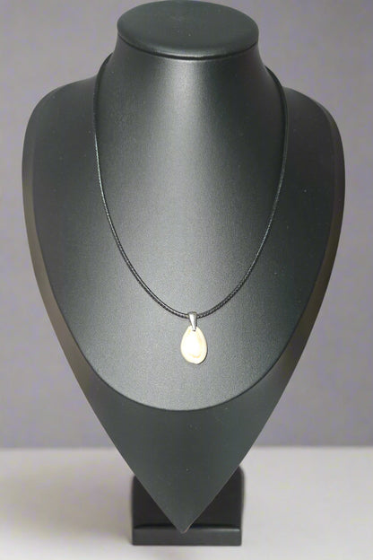 KRE PRIME Handcrafted African Shell Pendant Necklace - KRE PRIME ®