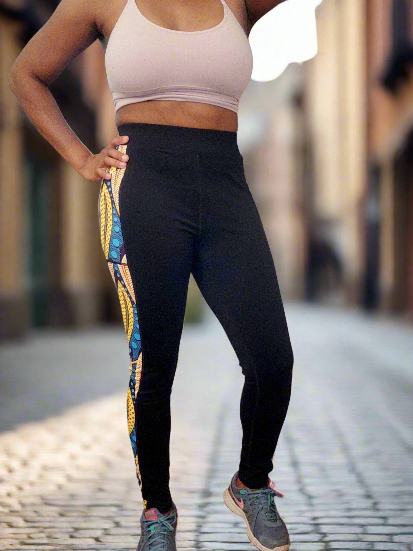 Women Design Leggings with Pockets and Peacock black - KRE Prime