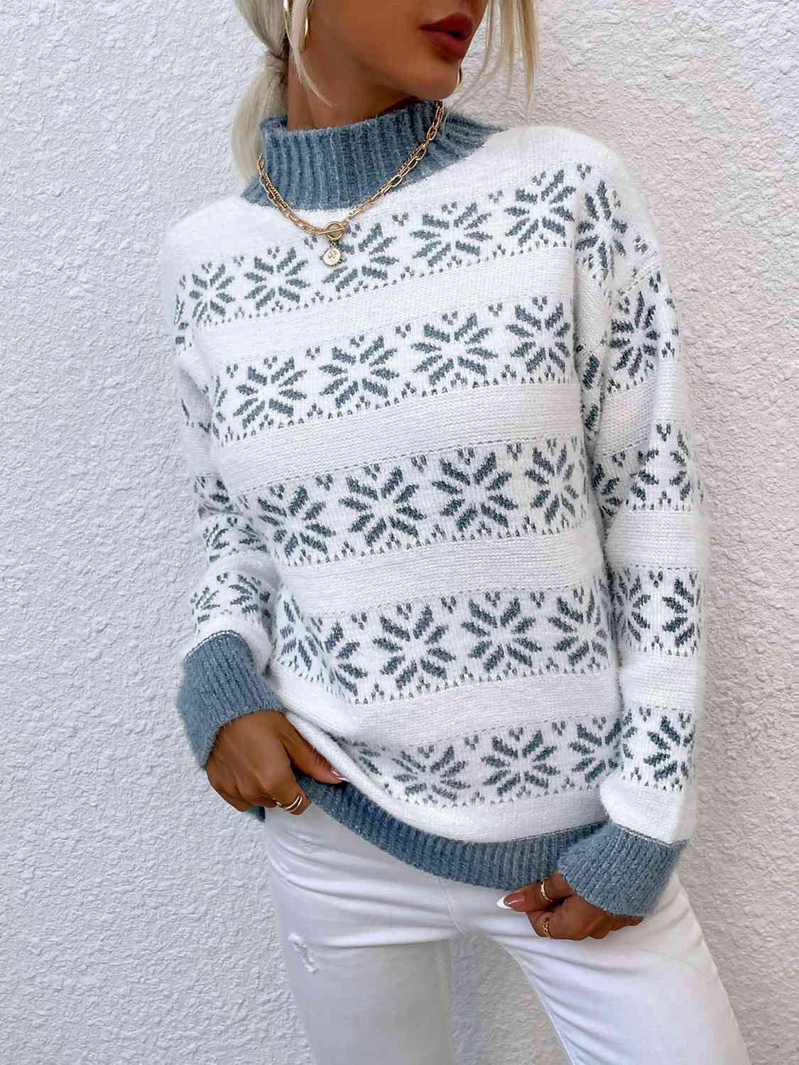 KRE Prime Women Snowflake Pattern Mock Neck Sweater - KRE Prime
